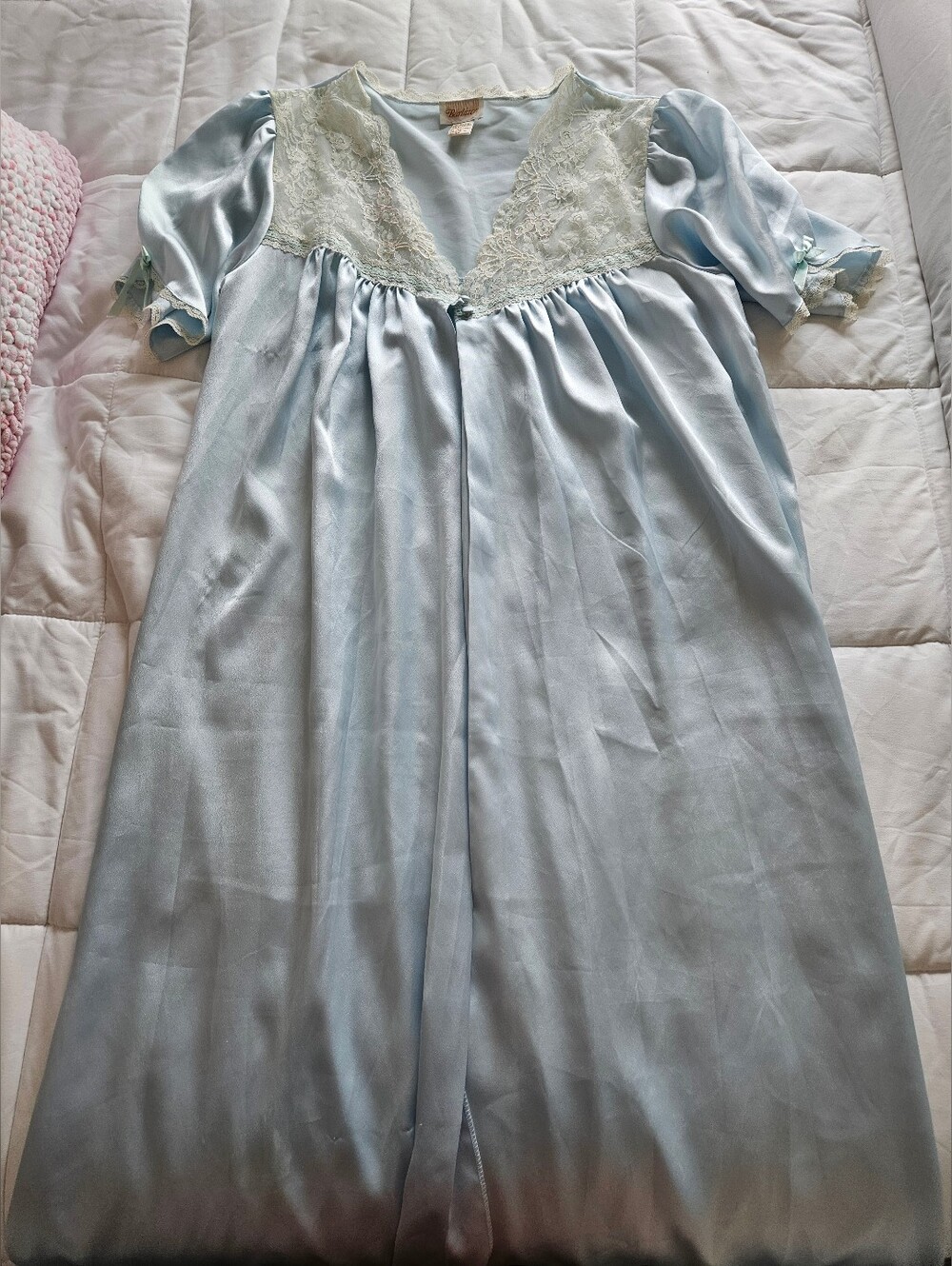 Vintage Barbizon Satiny Robe - Picture 2 of 9